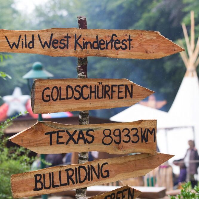 Wegweiser Wilder Westen