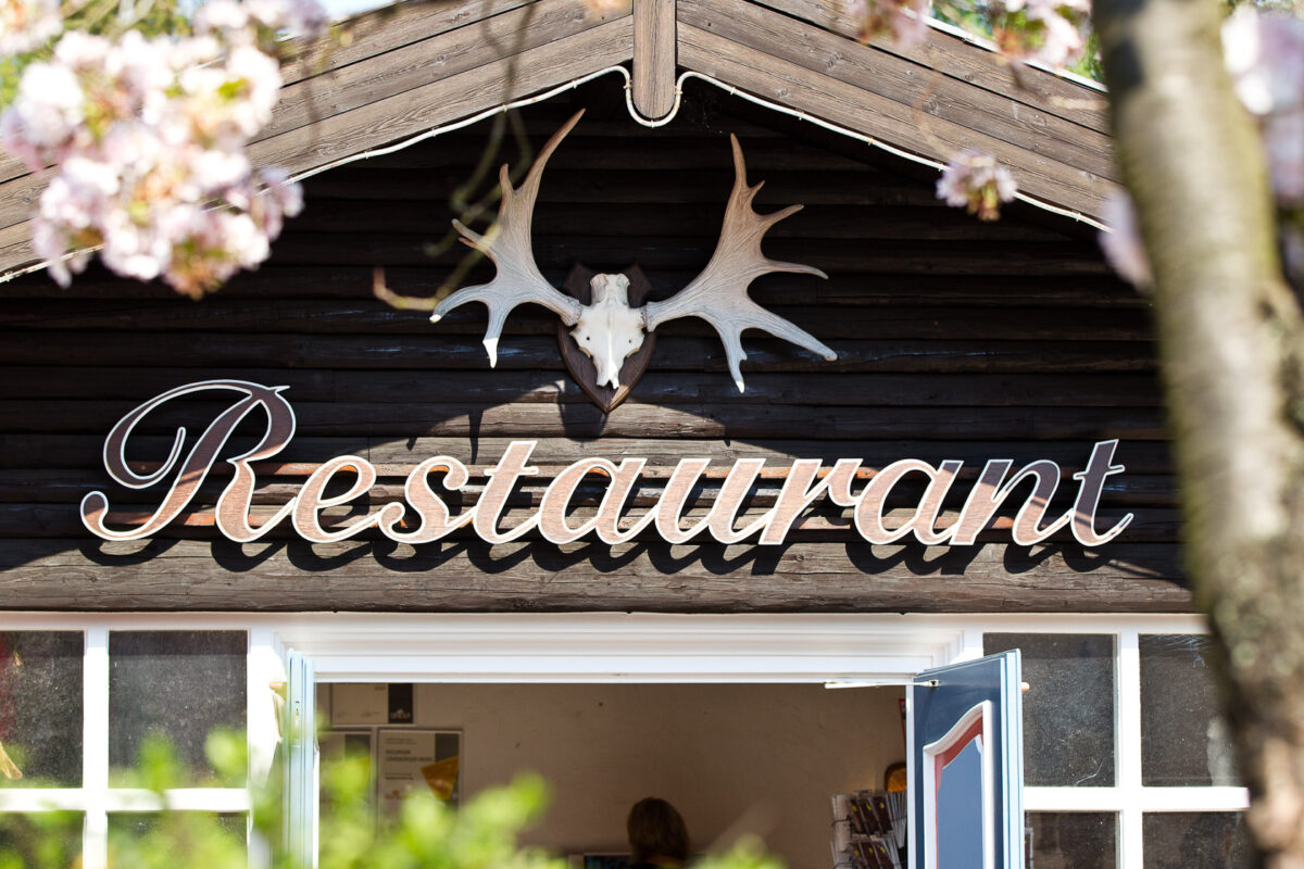 Eingang Hauptrestaurant