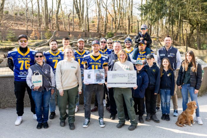 Scheck Übergabe Wolverines und Wildpark