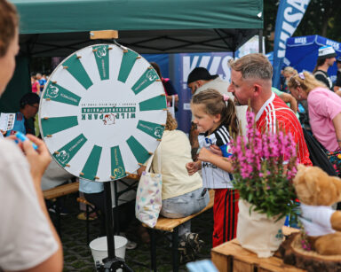 Promotion-Stand des Wildparks beim Volksparkfestival